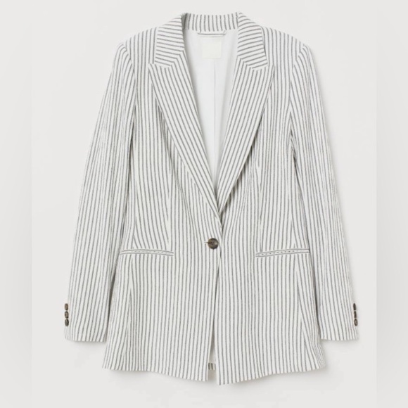 H&M Jackets & Blazers - H&M Seersucker Like Striped Blazer | Size Small | Black & White